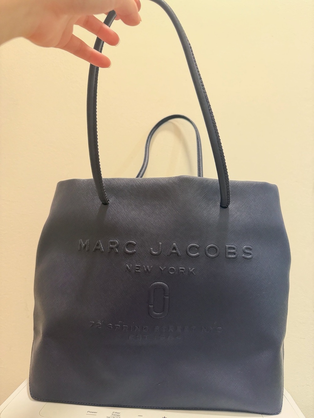 Marc Jacobs Navy Embossed Logo Leather Shoulder Bag - Picture 2 of 7